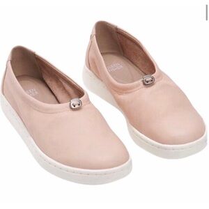 EILEEN FISHER Sydney Slip On Washed Leather Comfort Sneakers Blush Pink Size 8